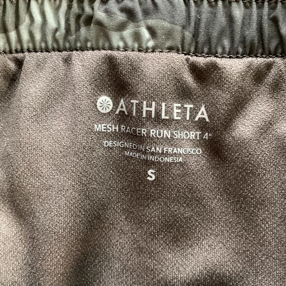 Athleta Green Camo Mesh Racer Run Shorts Size Small 4" Inseam Lined - Picture 3 of 6